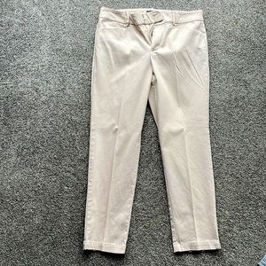Lord and Taylor women’s ankle pants, size 8